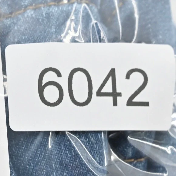 Free People Green River One-Piece Size 2 Denim Romper Boho Western Zip Up Belted - Picture 14 of 14